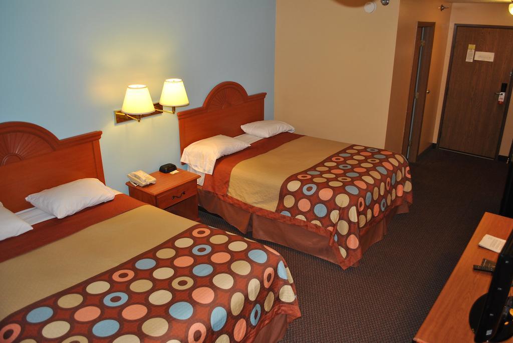 Super 8 By Wyndham Shipshewana Hotel Szoba fotó